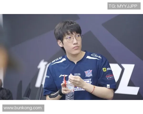 赛后分析：LNG与BLG对决中的速度较量与战术思考