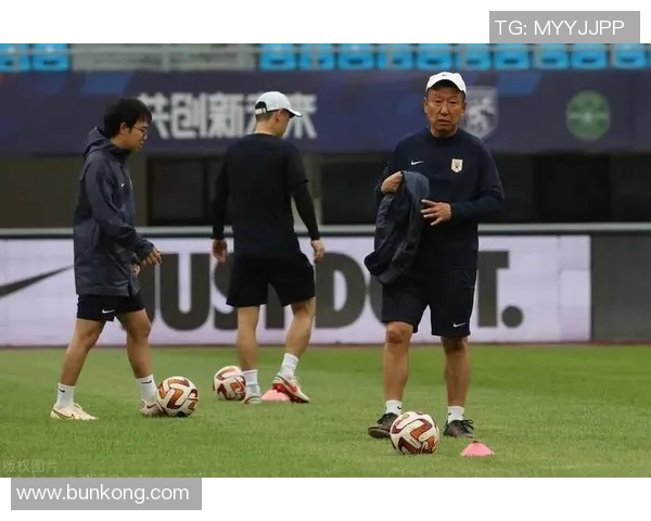 南京网球队的节奏变化与战术调整对比赛表现的影响分析