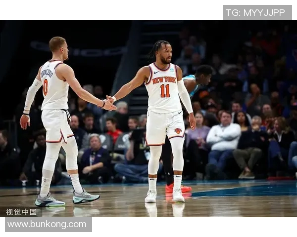 尼克斯与奇才激战正酣球迷期待精彩对决与绝妙表现