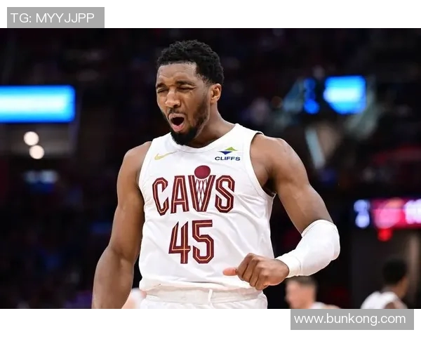 热火与骑士季后赛巅峰对决直播全程回顾与精彩瞬间分析