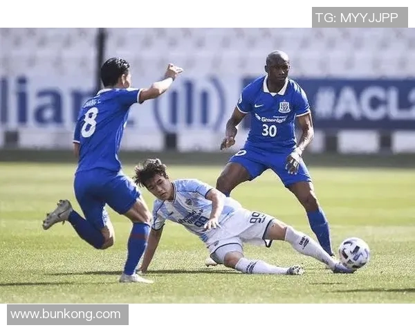 申花与蔚山现代激战正酣直播盛况全程回顾与精彩分析