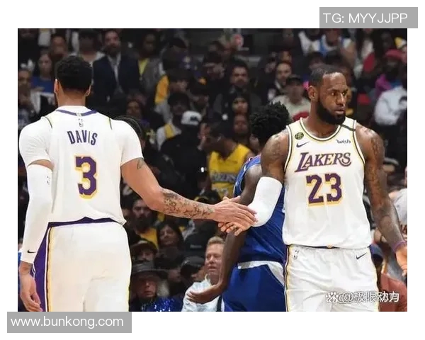 加纳与突尼斯激战正酣赛果揭晓引发球迷热议