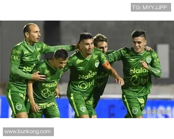 哥斯达黎加与巴拿马的足球对决精彩回顾与分析