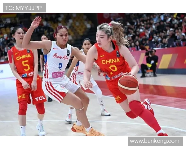 哈萨克女篮与中国台北女篮激战正酣争夺亚洲篮球赛重要胜利