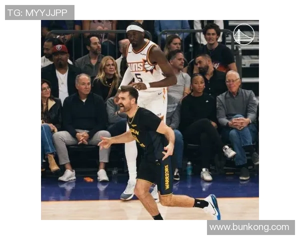 库里三分大赛决赛狂轰20球创历史纪录展现无与伦比的投篮天赋